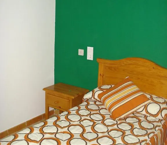 San Vicente Отель 2*