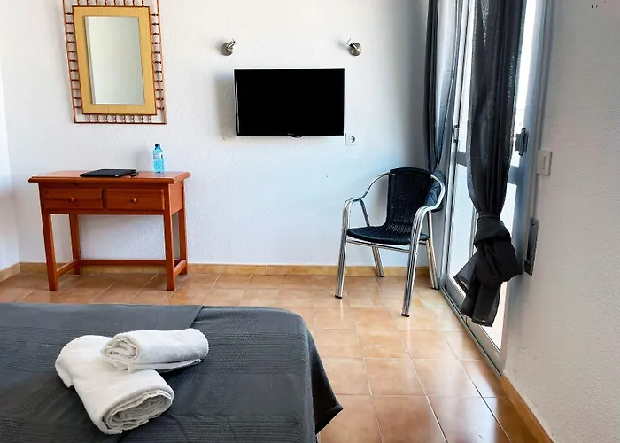 San Vicente فندق 2*